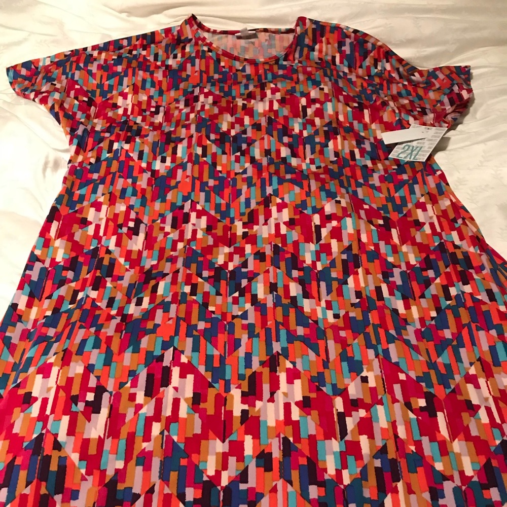 🦄 2x LuLaRoe Maria 🦄